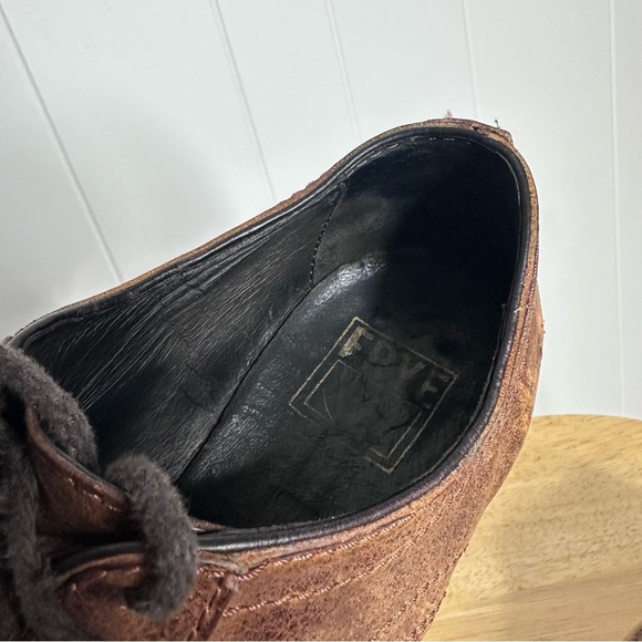 Frye Leather Distressed Cap Toe Oxford Shoes - Picture 10 of 11